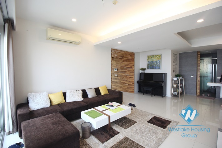 Newly three bedrooms apartment for rent in Ciputra, Tay Ho, Ha Noi